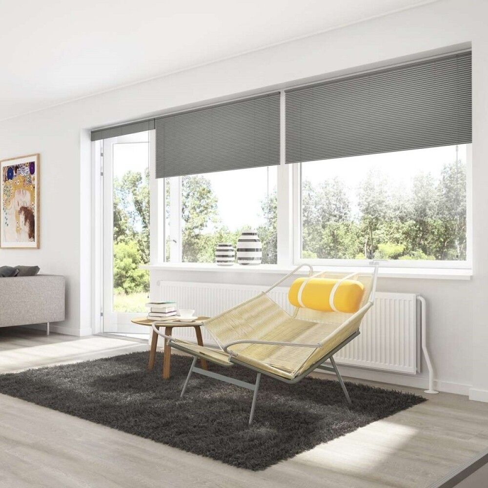 PLISSÉGARDIN DEBEL LONDON SNORSTYRT 120X130 GRÅ