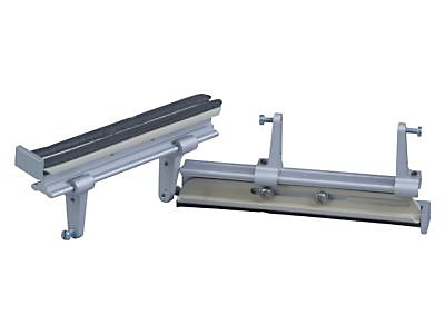 Paire de supports réglables pour tablette radiateur largeur 16 à 26 cm.