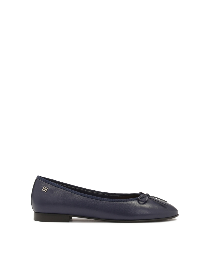 Navy blue natural leather ballerinas