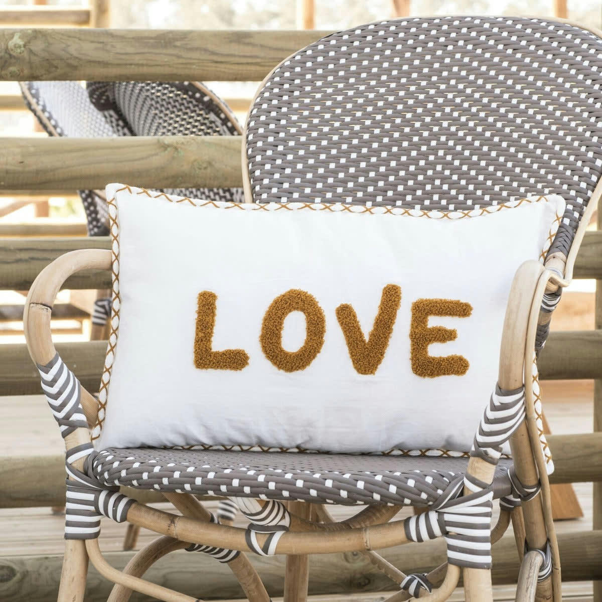 LOVE - Housse de coussin coton  50x30 blanc / jaune moutarde