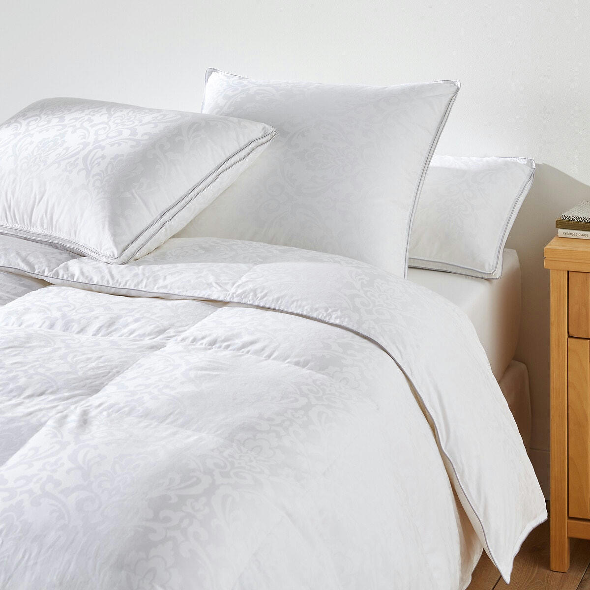 Oreiller mœlleux 30% duvet anti-acariens