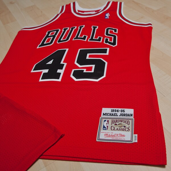 Chicago Bulls Michael Jordan 1994-95 Road 45 Authentic Jersey By  - Red - Mens