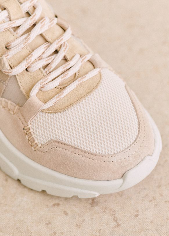 James Trainers