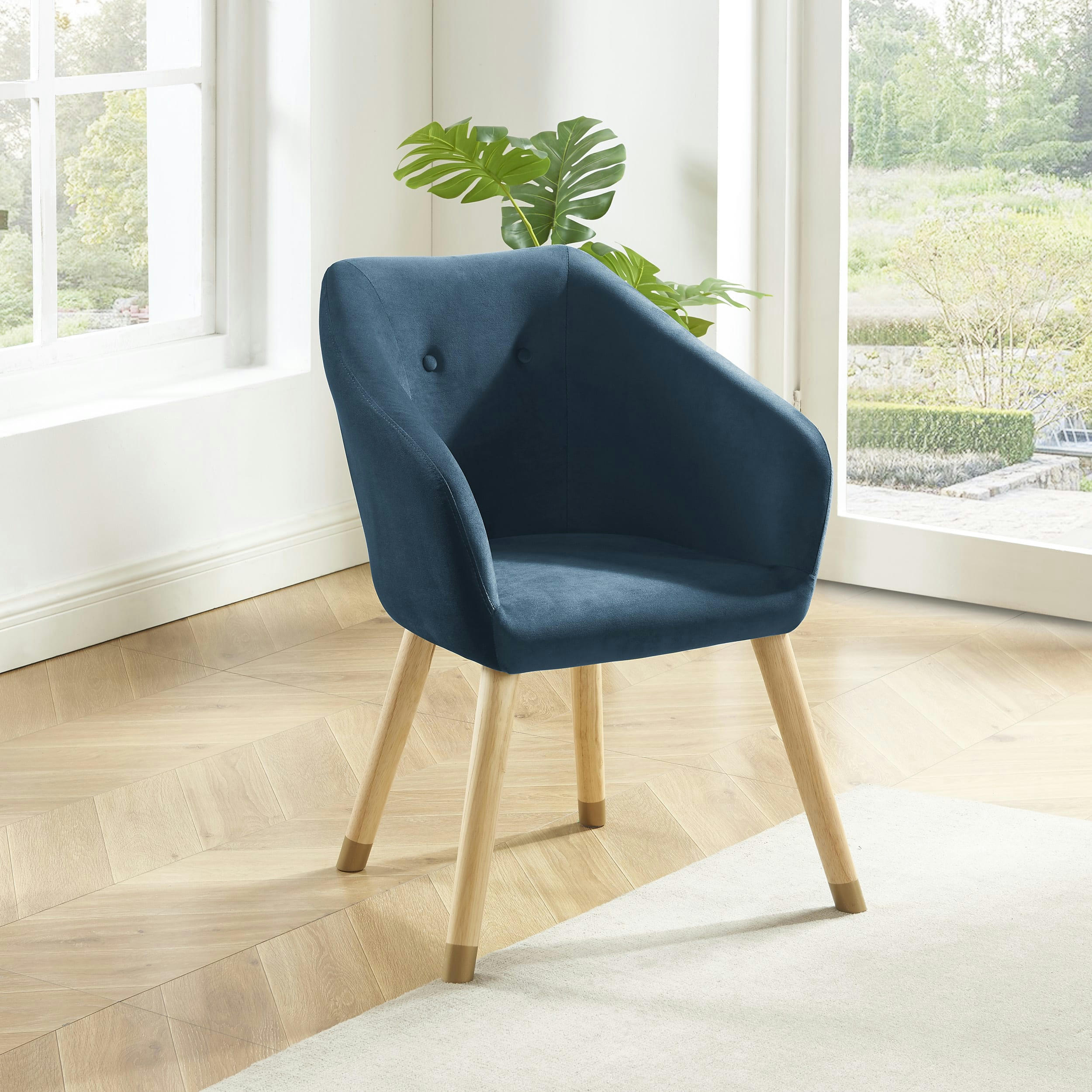 HILDA - Fauteuil   en velours bleu avec piètement bois et doré