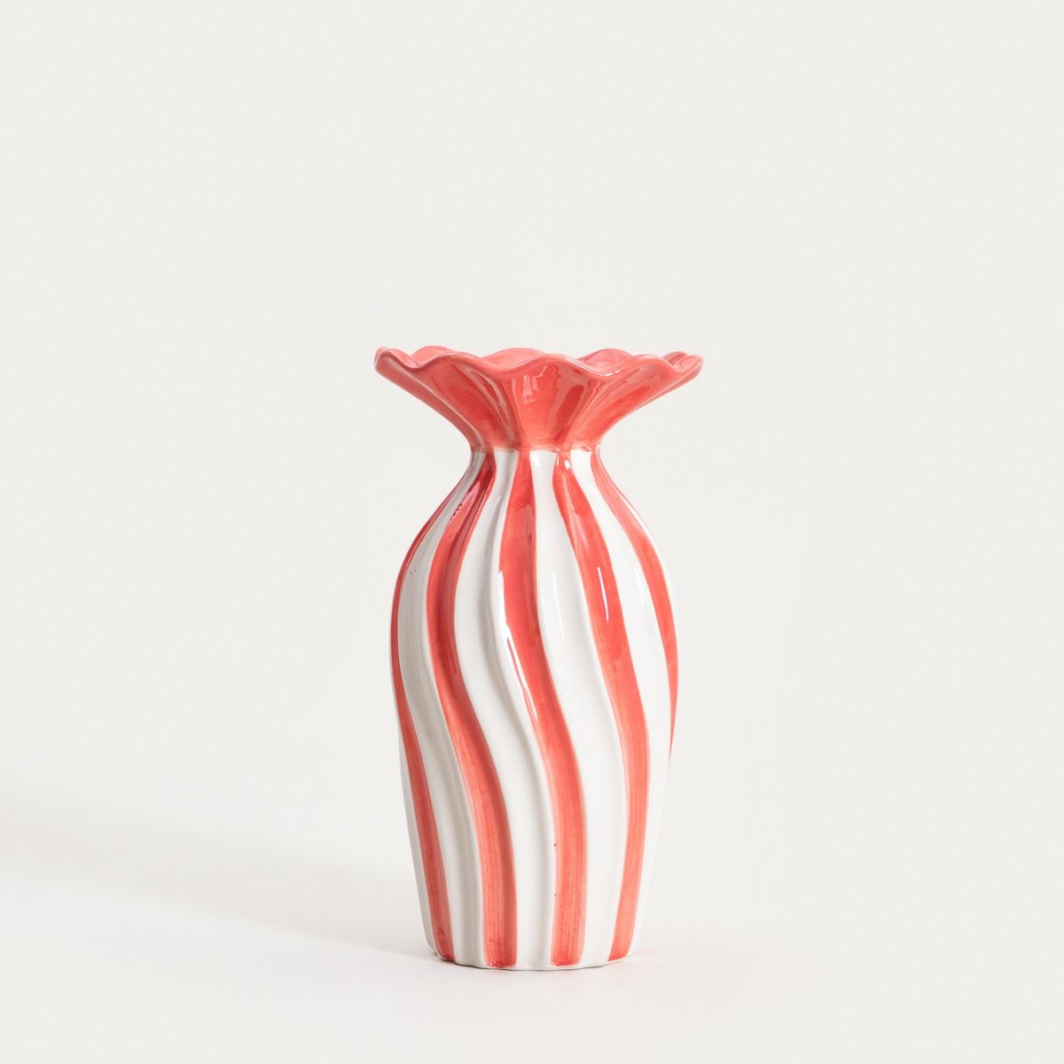 Wazon AURELIA z falistą górą biało-koralowy 13,5X13,5x25,5cm