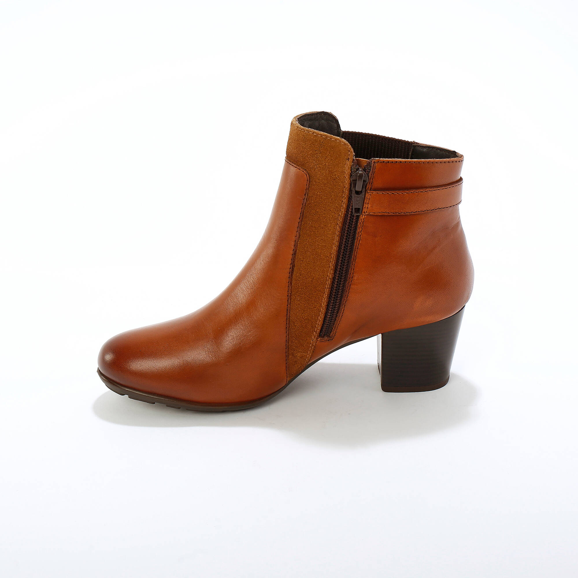 Boots en cuir bi-matière élastiquées à boucle et à talon