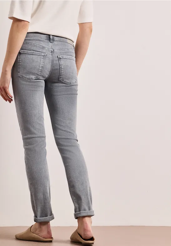 Mid Waist Slim Leg Jeans mit Turn-Up