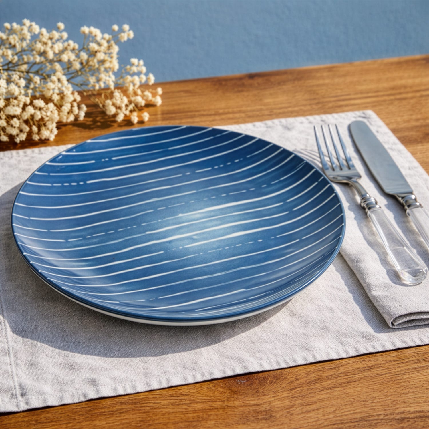 Piatto piano blu righe bianche porcellana Mix e Match