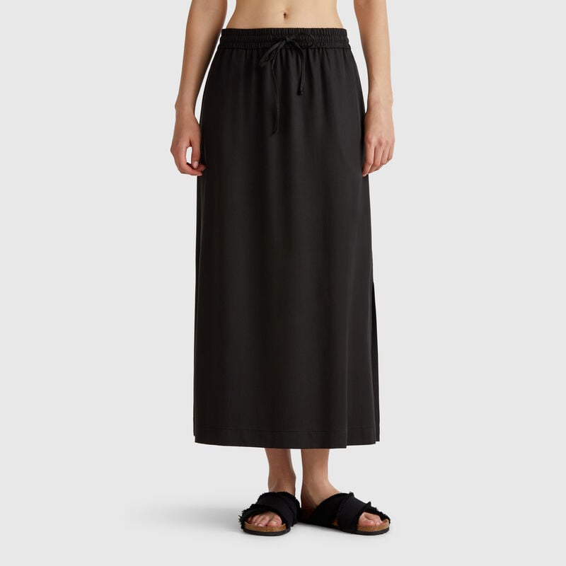 Flowy midi skirt