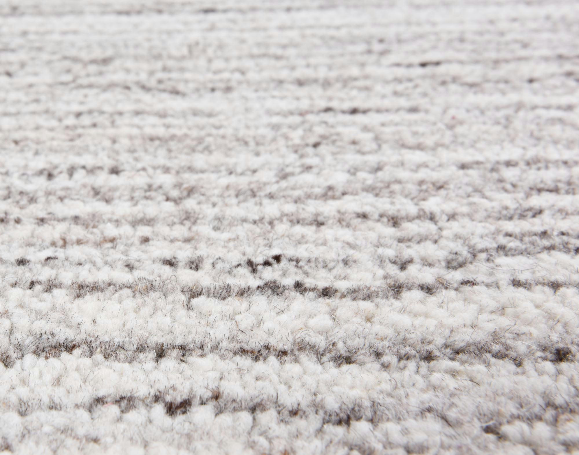ROYAL BERBER - Tapis berbère en laine naturelle - gris 70x140 cm