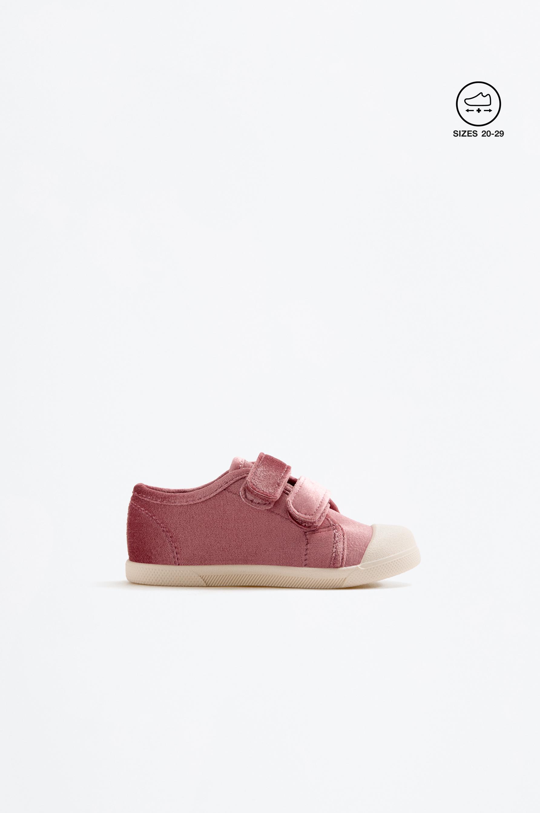 Zapatilla puntera terciopelo