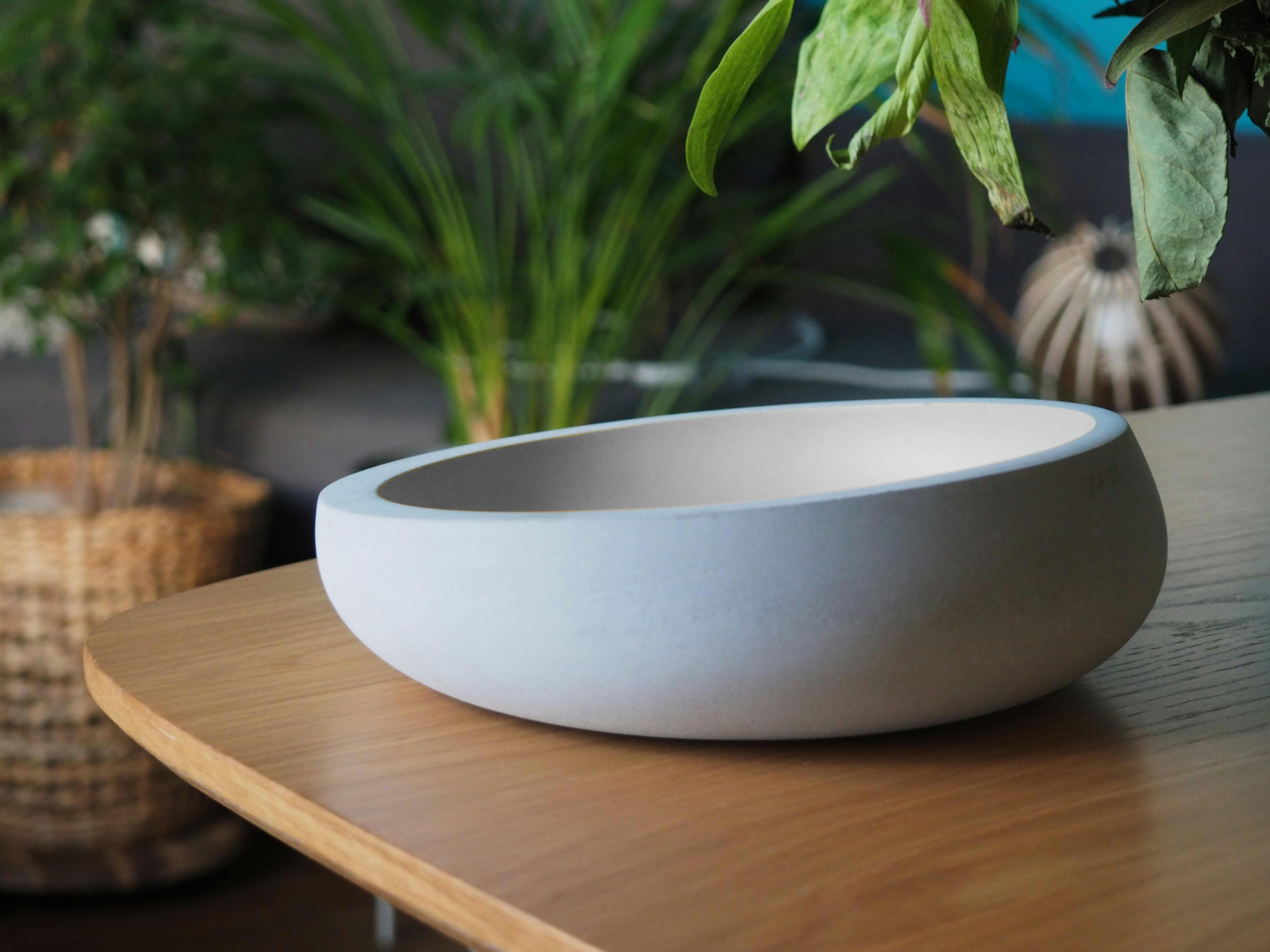 BRUT - Videpoche en béton naturel