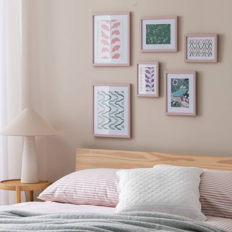 Habitat Pink Wooden 6 Picture Frames - Mixed Sizes