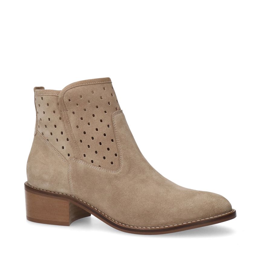 Manfield Beige suède enkellaarsjes
