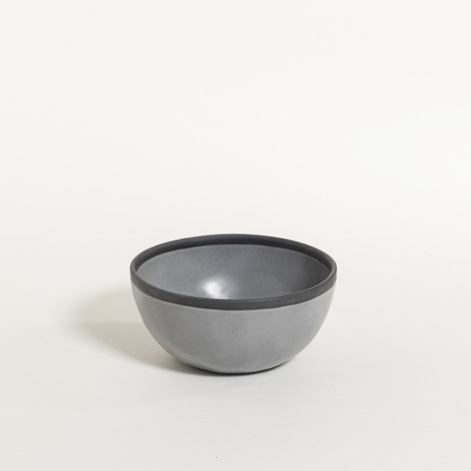 The Table Atelier Kom 15 cm Black Truffle