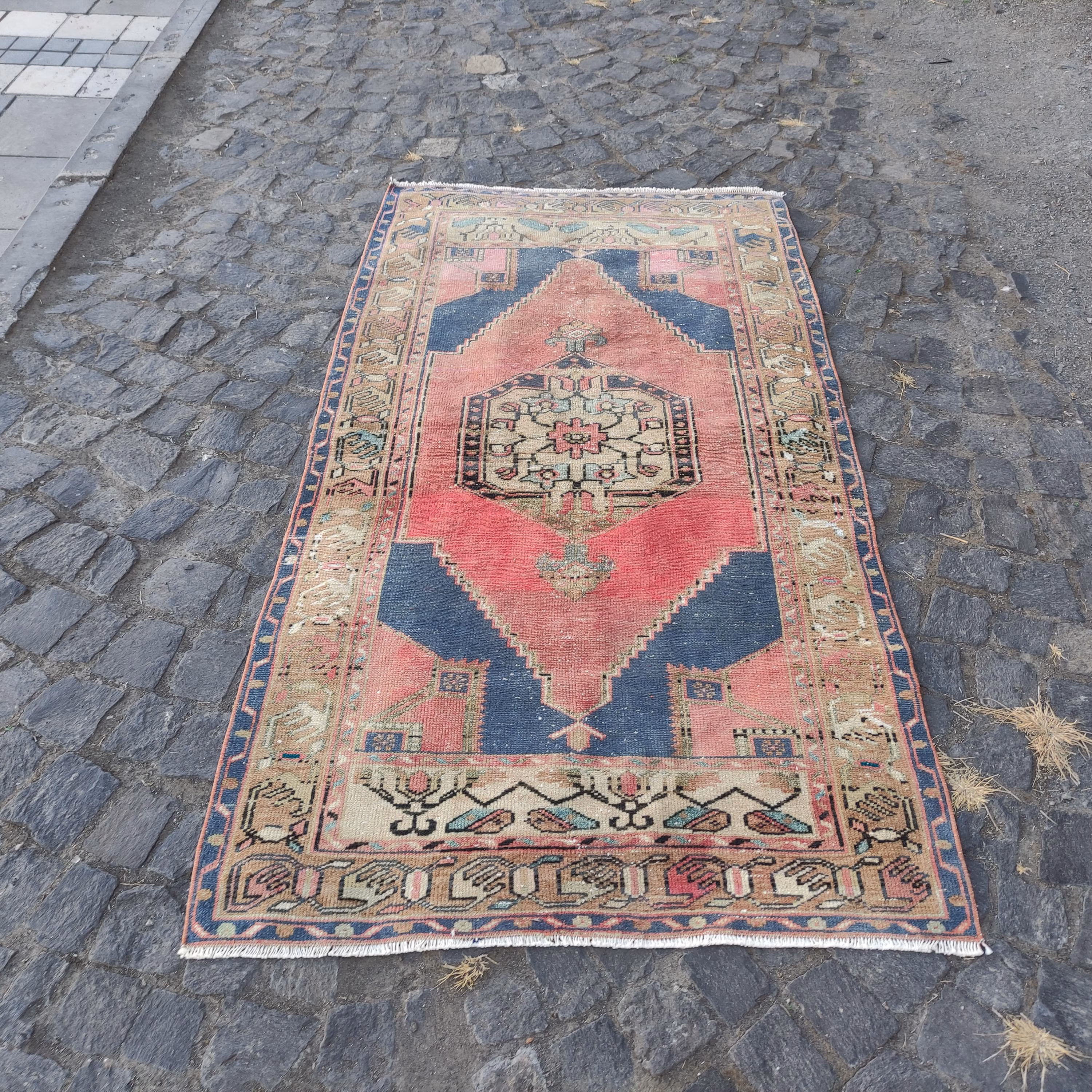 Turkish Maden Handwoven Rug , 3.31 x 6.5 Vintage Boho Rug, Rustic handmade area Rug, aztec old kitchen rug