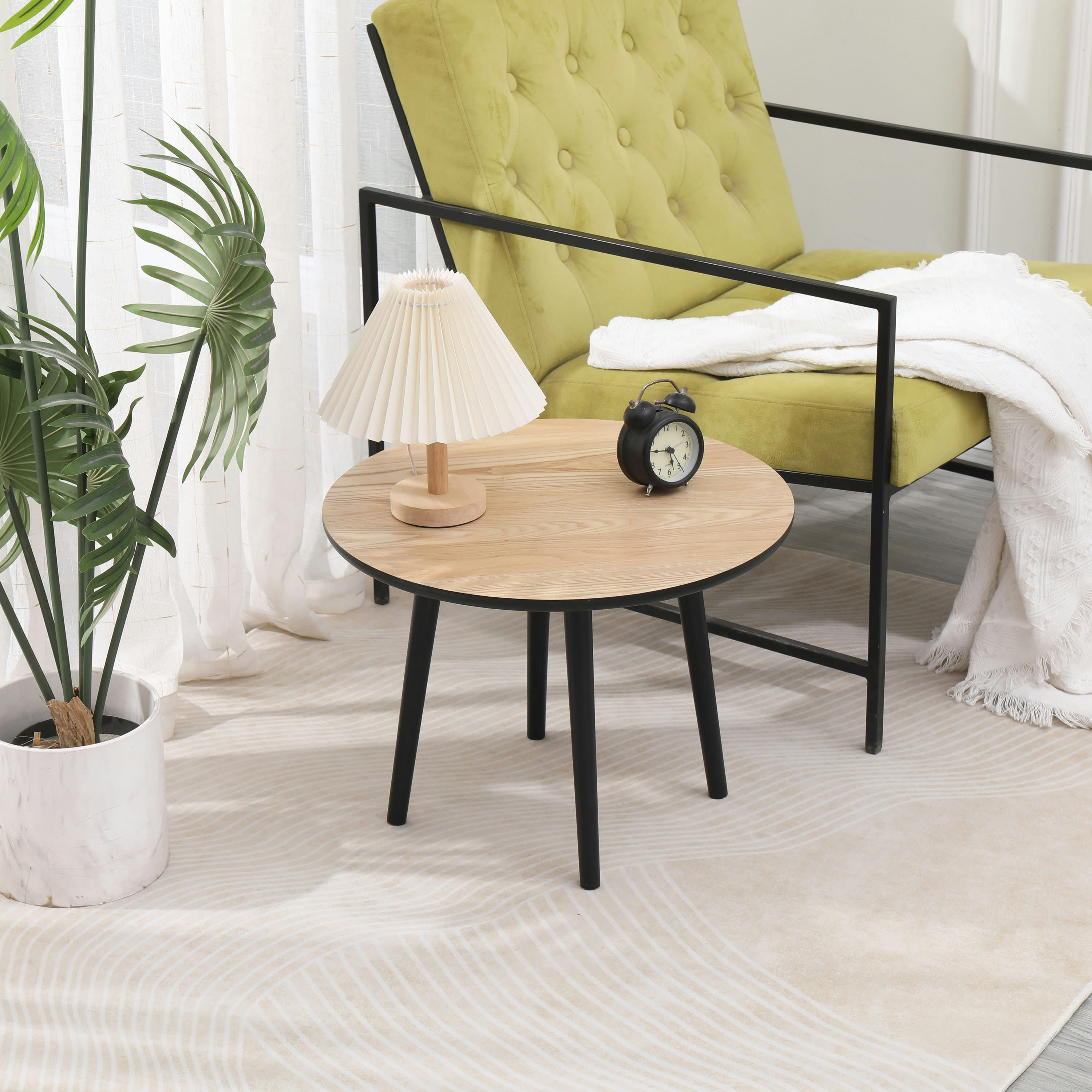 - Table d'appoint en bois massif coloris noir et naturel