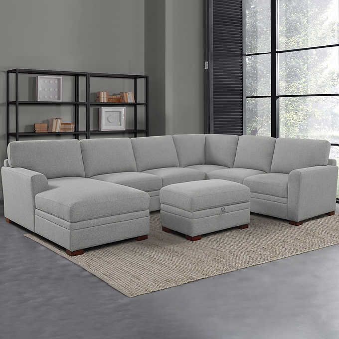 Thomasville Langdon Fabric Sectional with Storage Ottoman