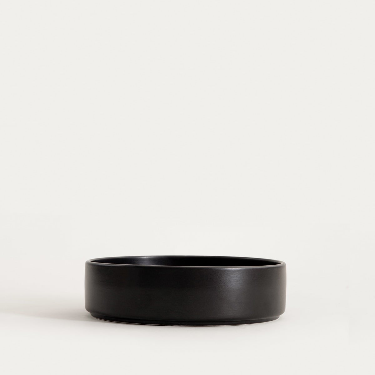 Misa FAMELIO sałatkowa czarna 21 cm
