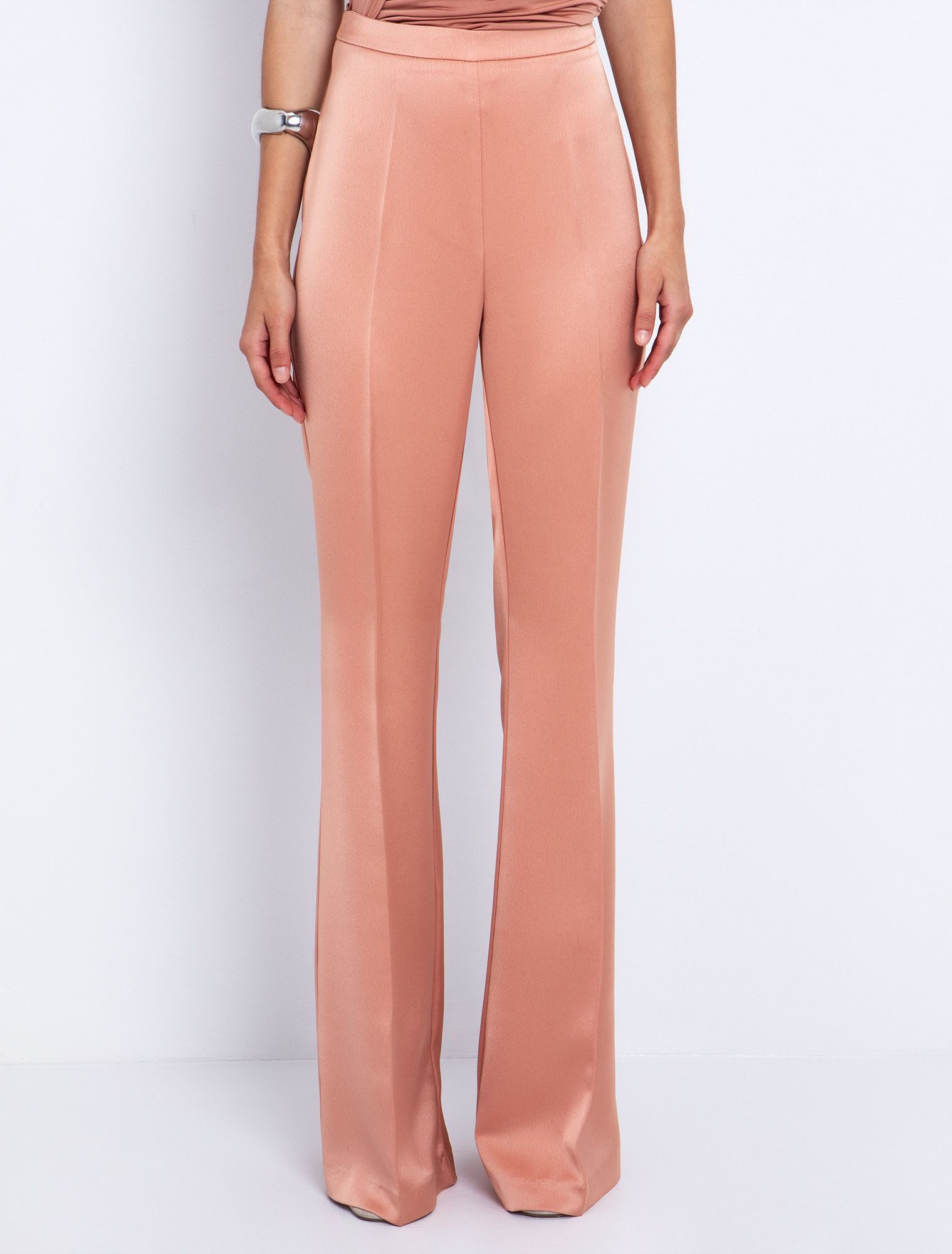 Flared παντελόνι σατινέ