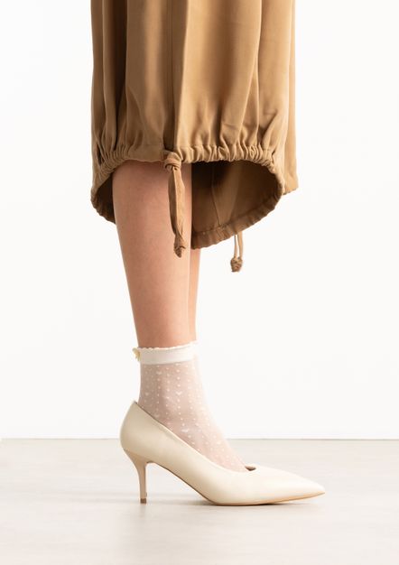 Off white pumps