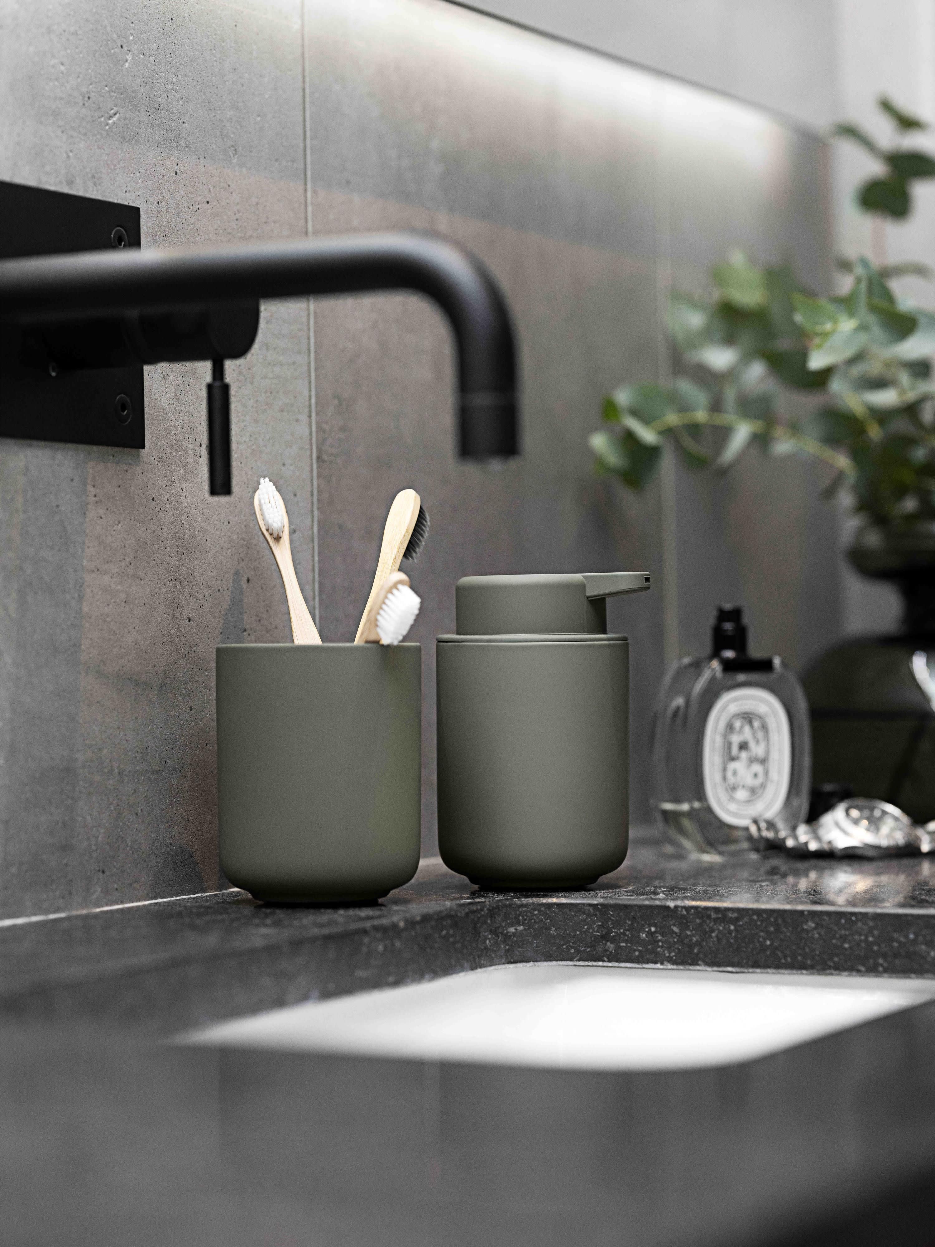 Seifenspender Ume mit Soft-Touch-Oberfläche