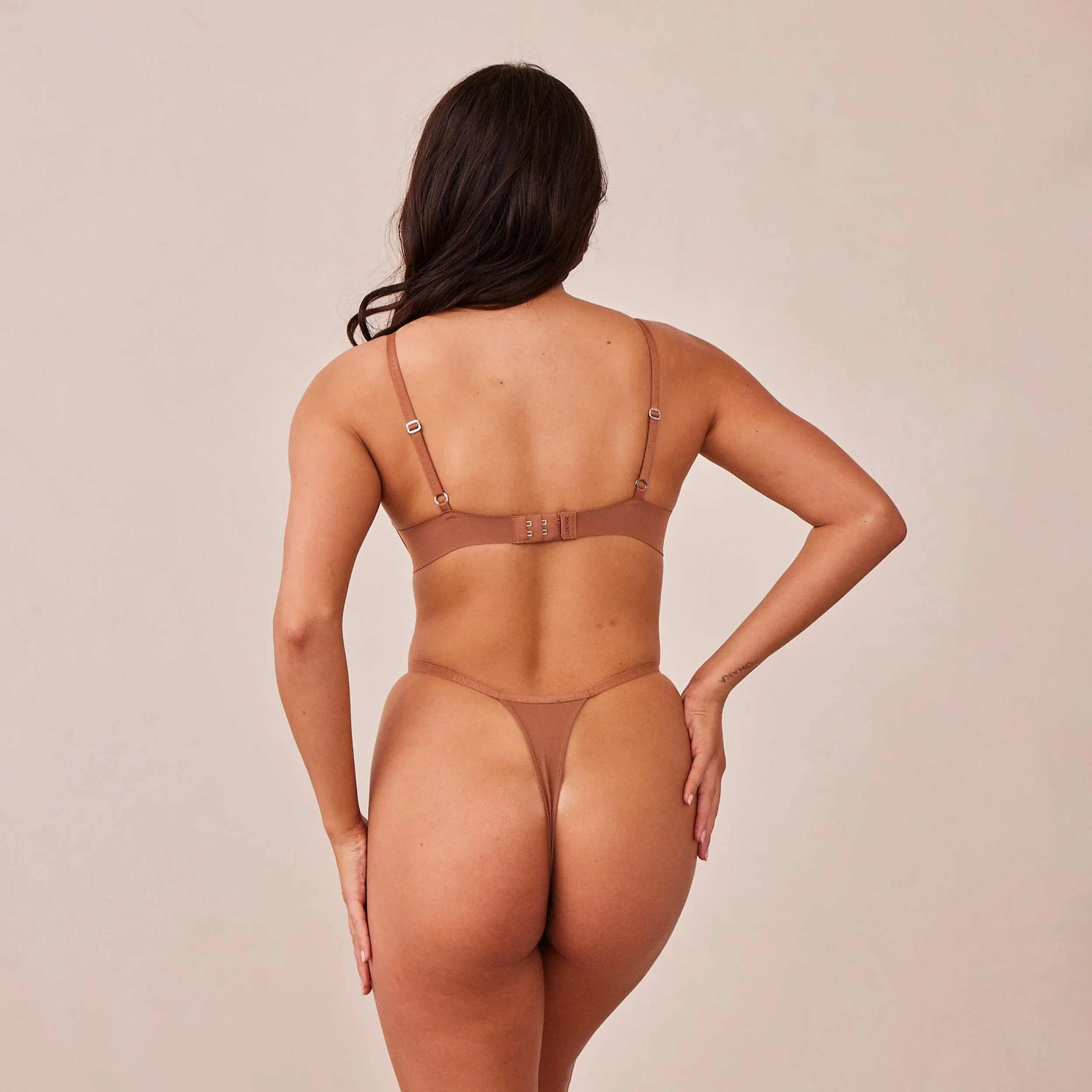 Light Non-Wired Plunge T-Shirt Bra - Mocha