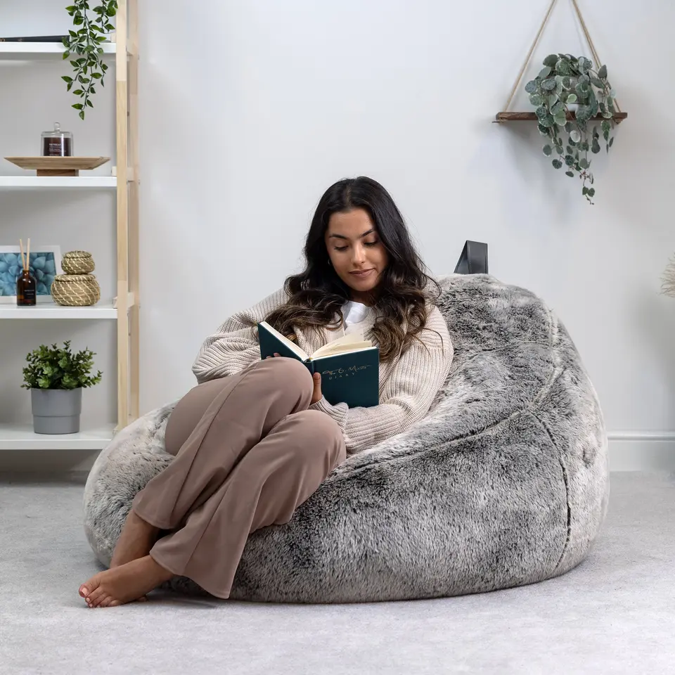 icon Zitzak Cocoon - Zitzak van Imitatiebont - Poolwolf