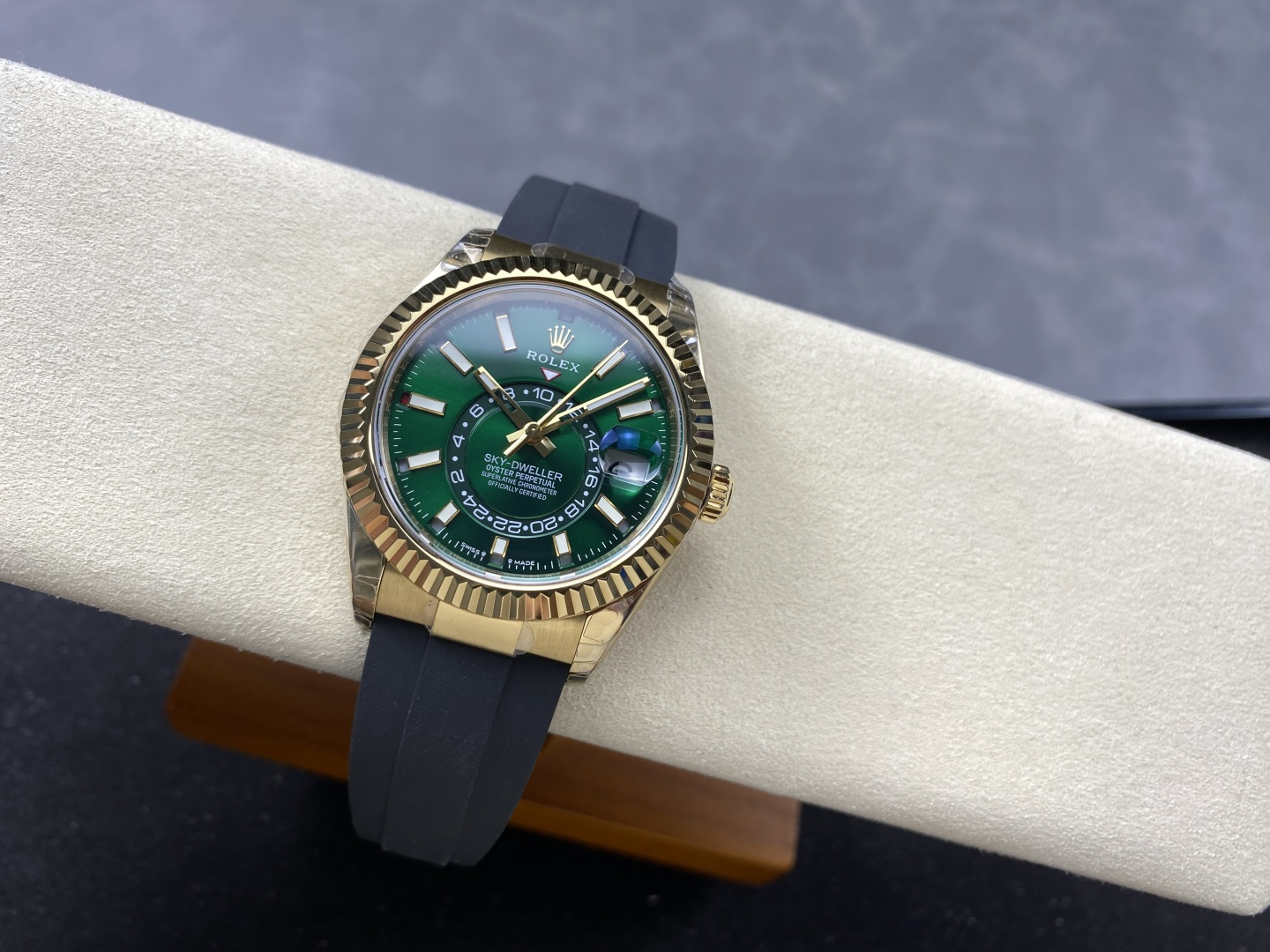Rolex Sky-Dweller YG Plated Green Dial 42mm Oysterflex Super Clone