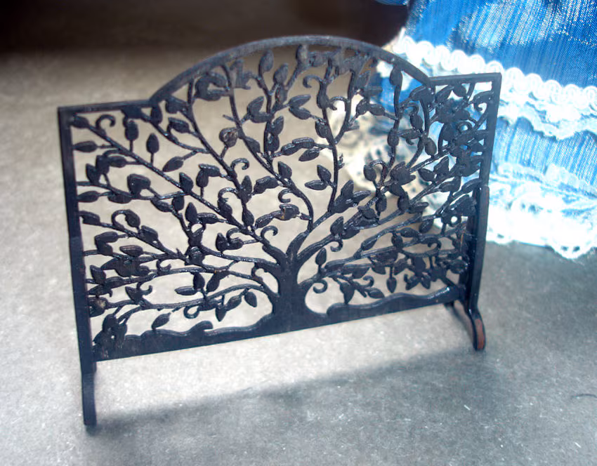 Contemporary Fire Screen - dollhouse miniature kit 1:12