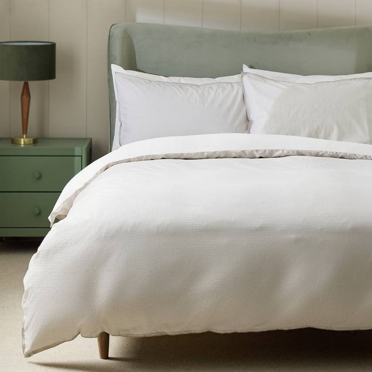 Habitat Seersucker Blanket Stitch Edge Bedding Set - Single