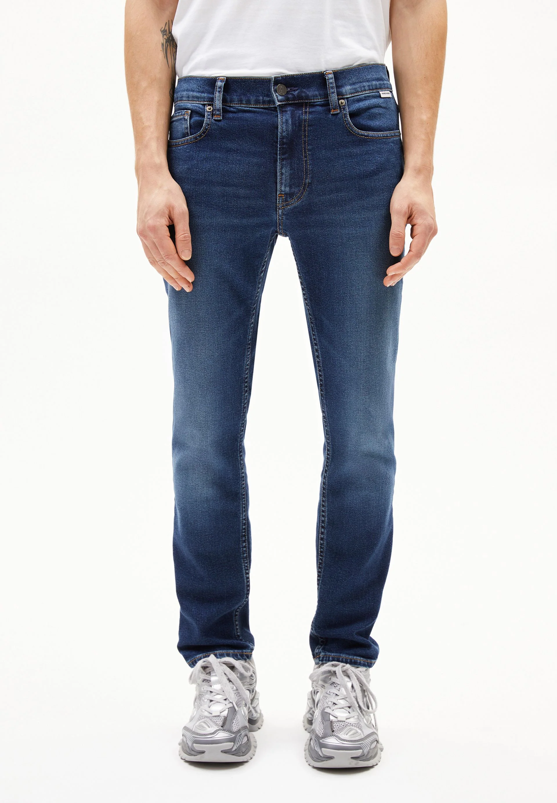 IAAN SLIM JEANS