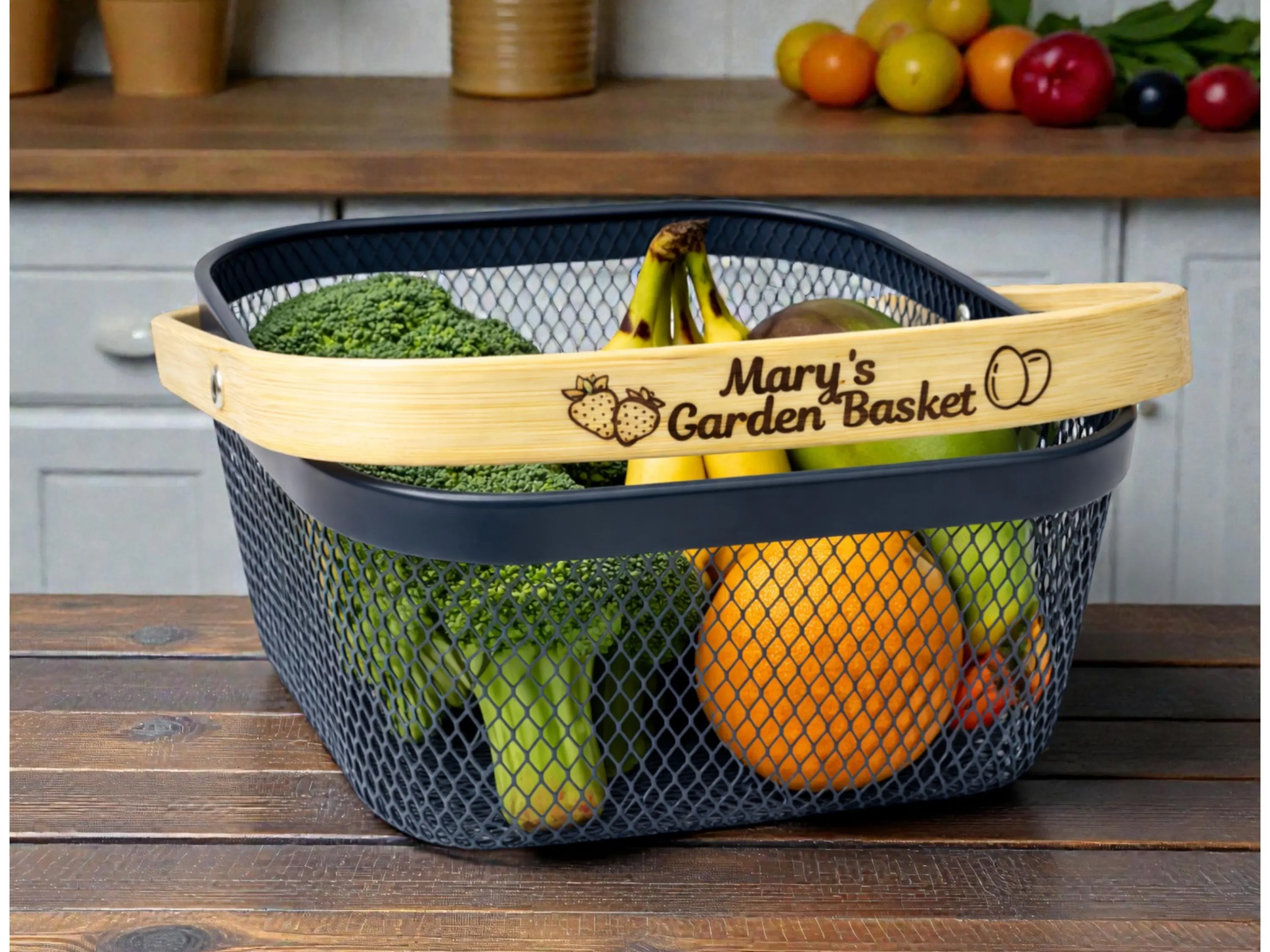 Custom Garden Harvest Basket – Personalized Dark Metal Mesh Vegetable Picking Basket, Unique Gardening Gift