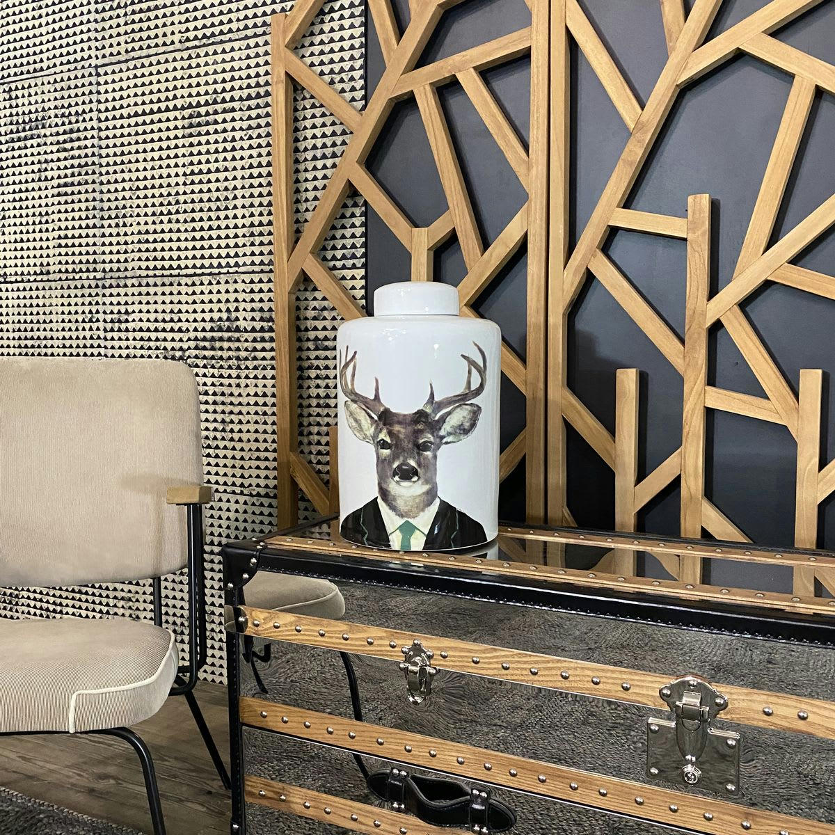 - Boîte painte à la main en céramique