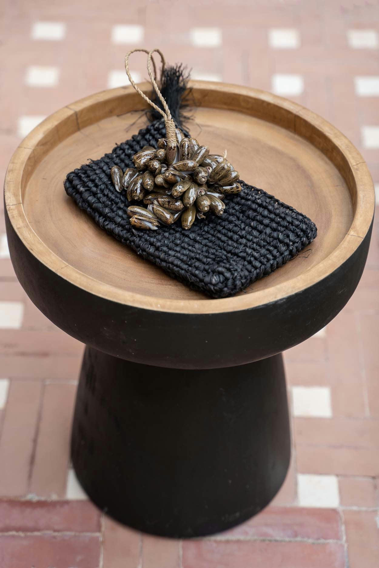 RAFFIA - Pochette en raphia noir