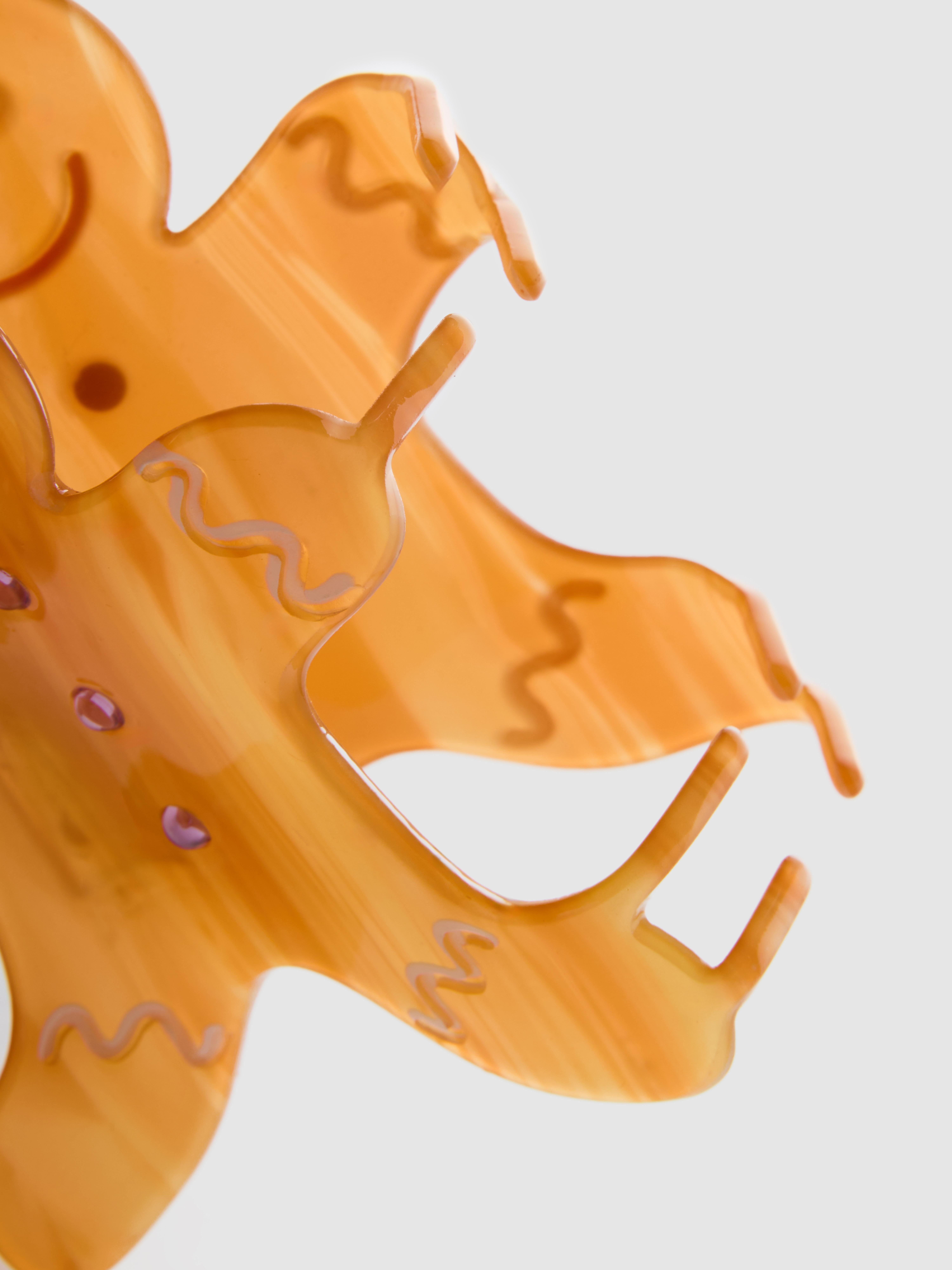 Gingerbread Claw Hair Clip