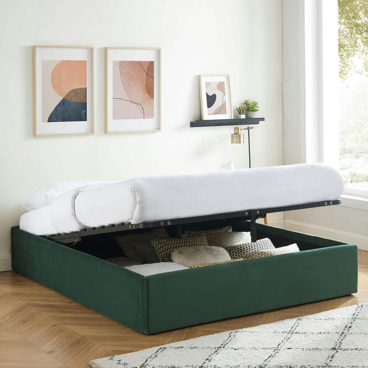 HANDY - Lit coffre 140x190cm en velours vert + sommier à lattes