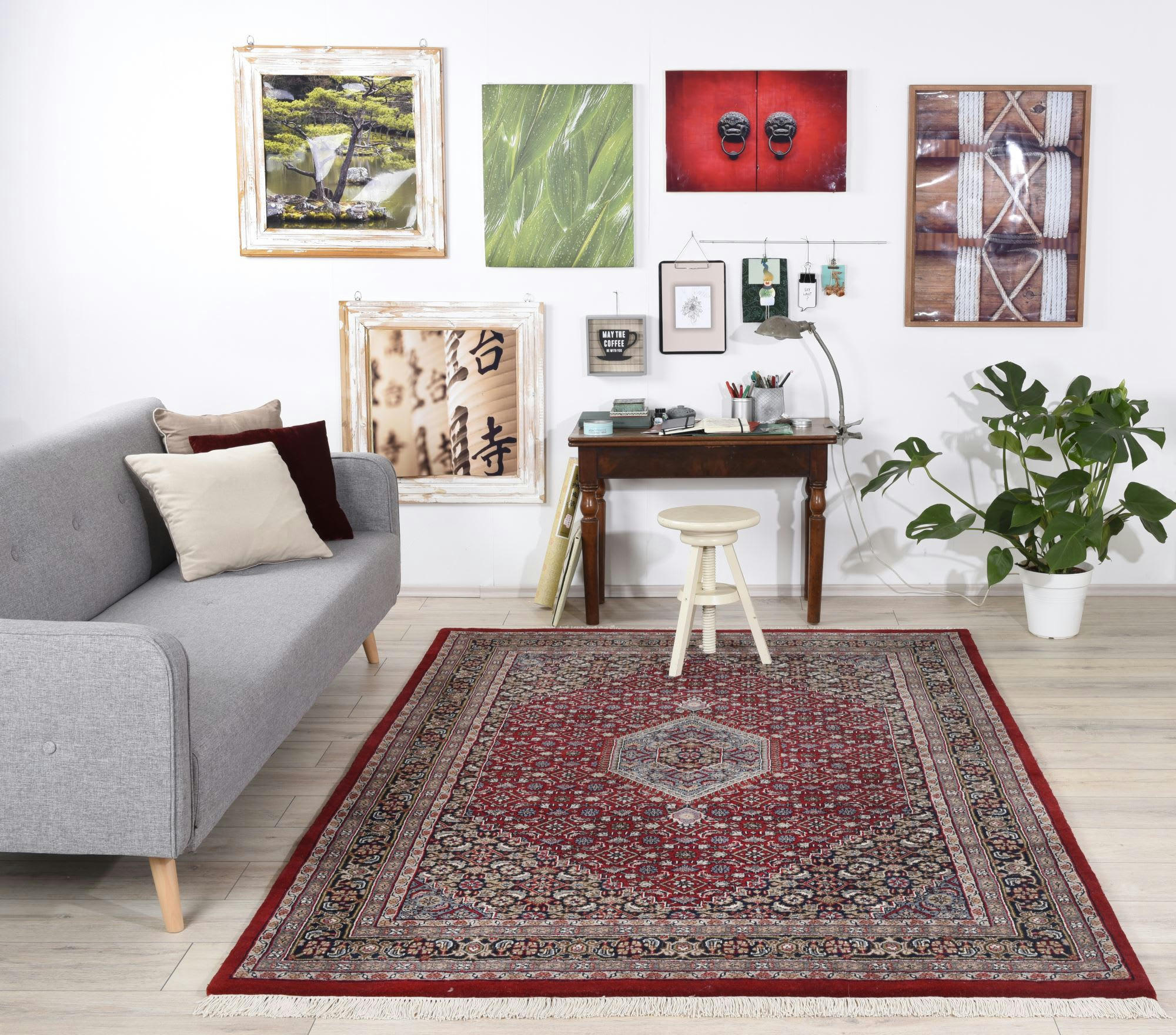 BENARES - Tapis d'orient classique noué main en laine rouge 170x240 cm