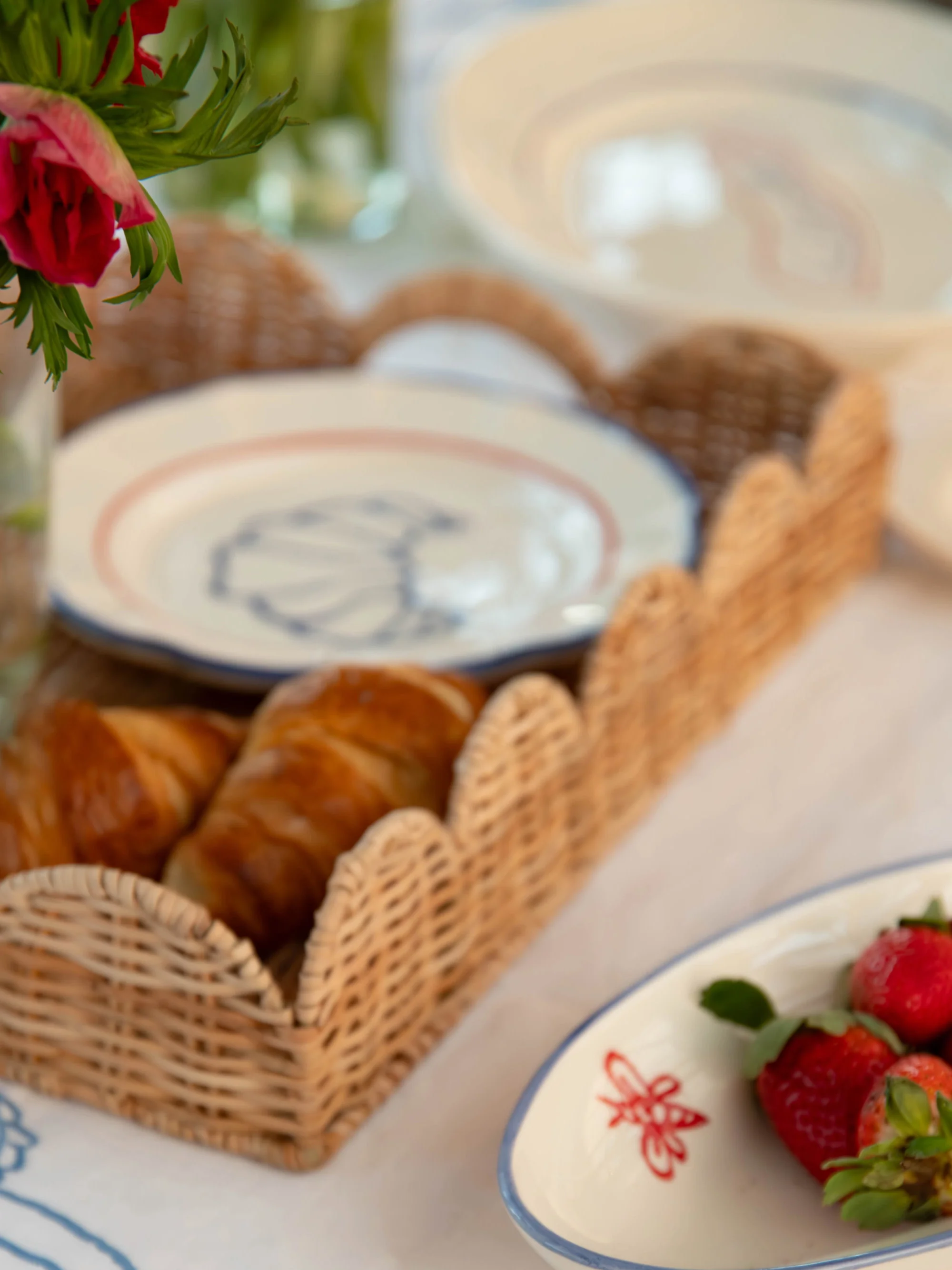 Handgefertigtes Deko-Tablett Classic aus Rattan