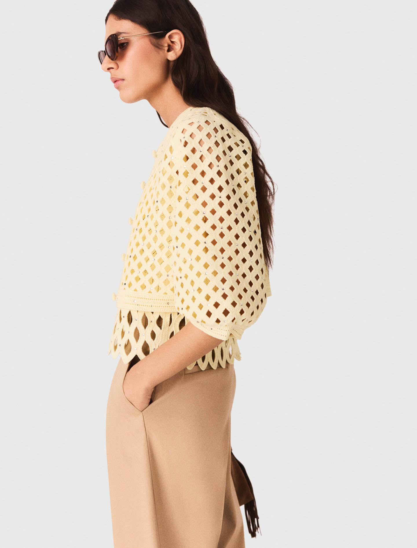 Cardigan en crochet strassé