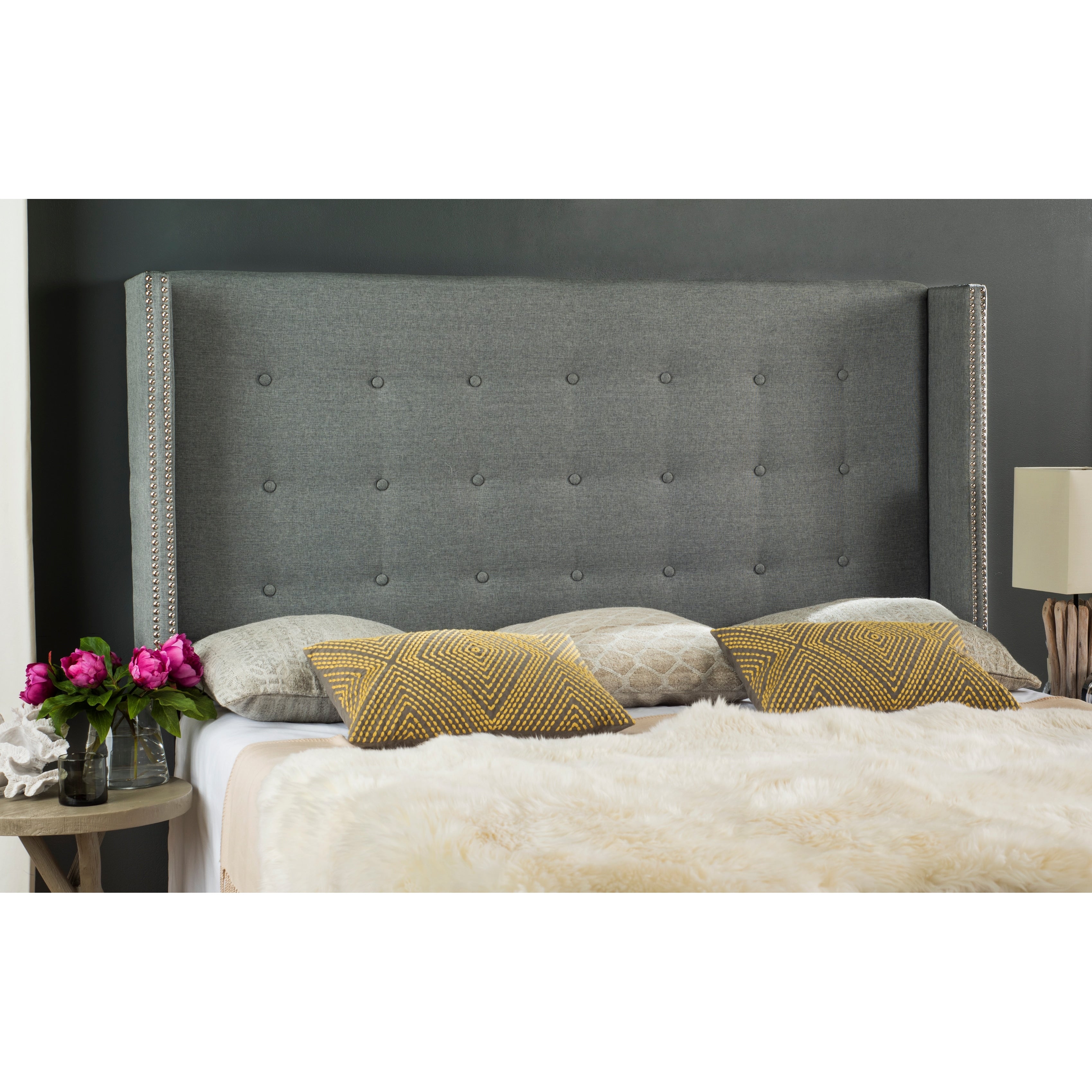 SAFAVIEH Rengin Taupe Upholstered Tufted Wingback Headboard (Twin)