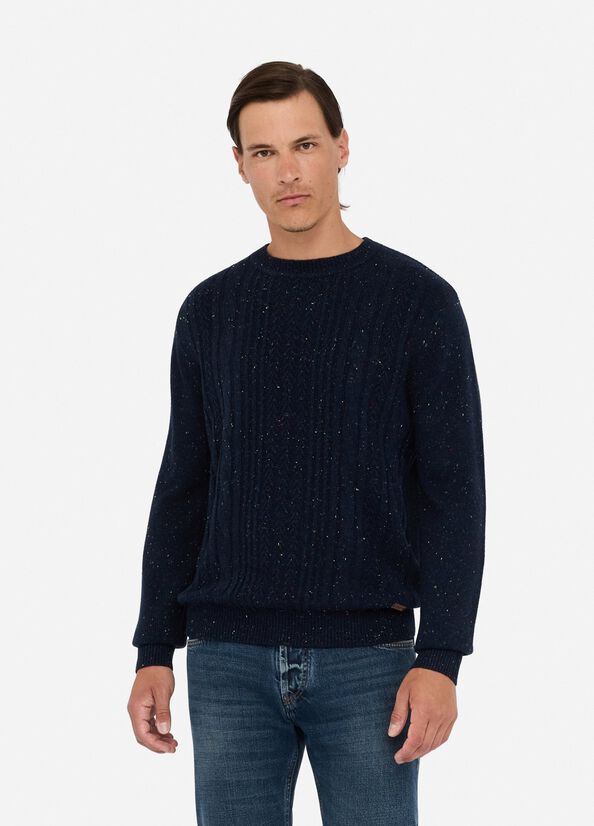 Maglia in lana a trecce