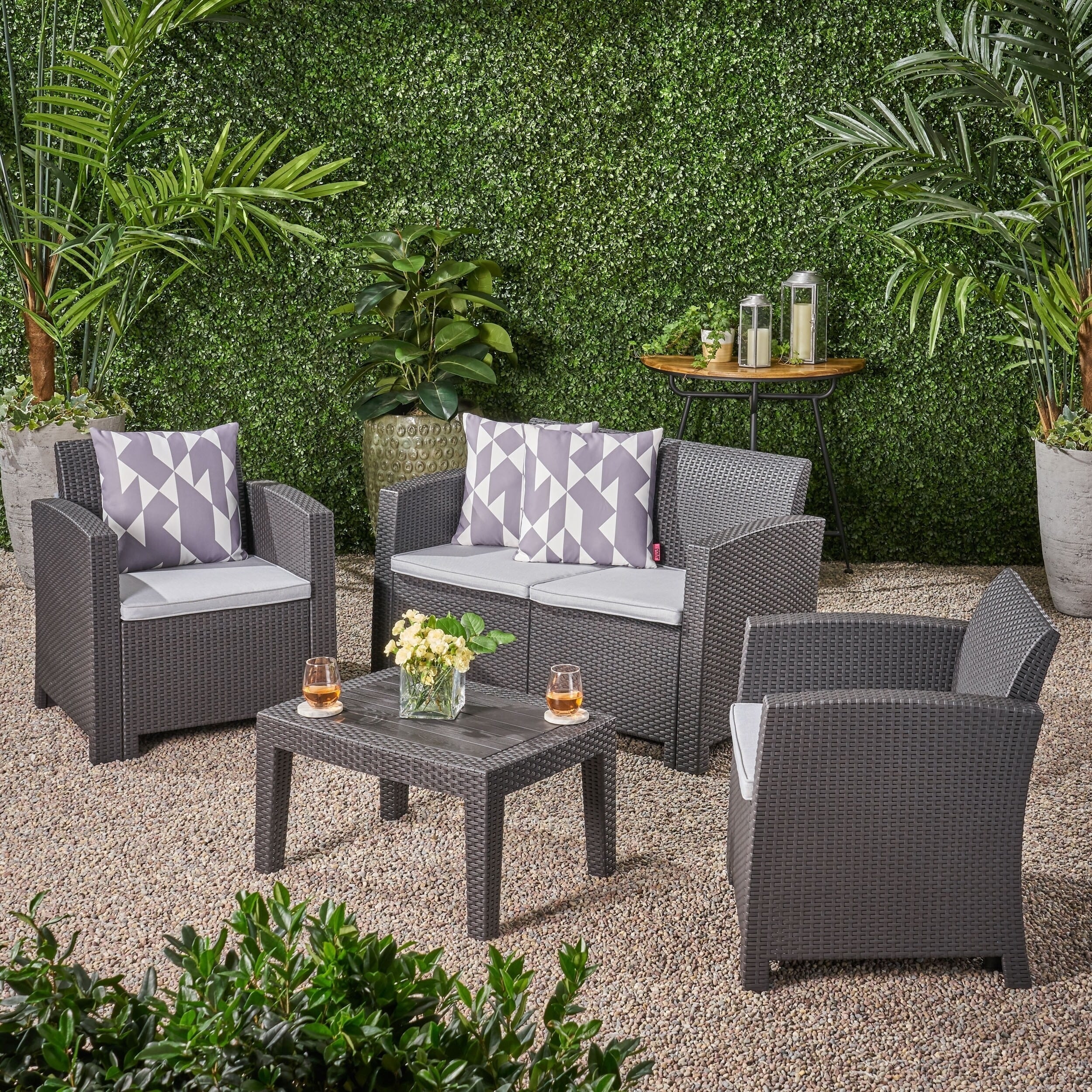 Daytona Outdoor 4-piece Chat Set by Christopher Knight Home