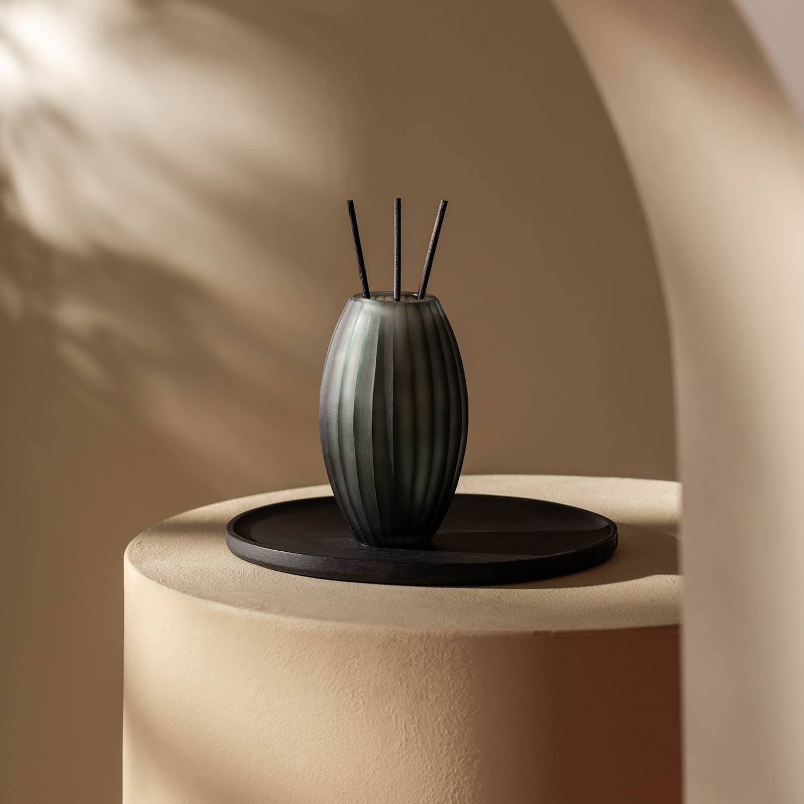 Atelier by ipuro Aroma-Diffusor Gris Schwarz, ⌀ 14.5 cm, H 215 mm