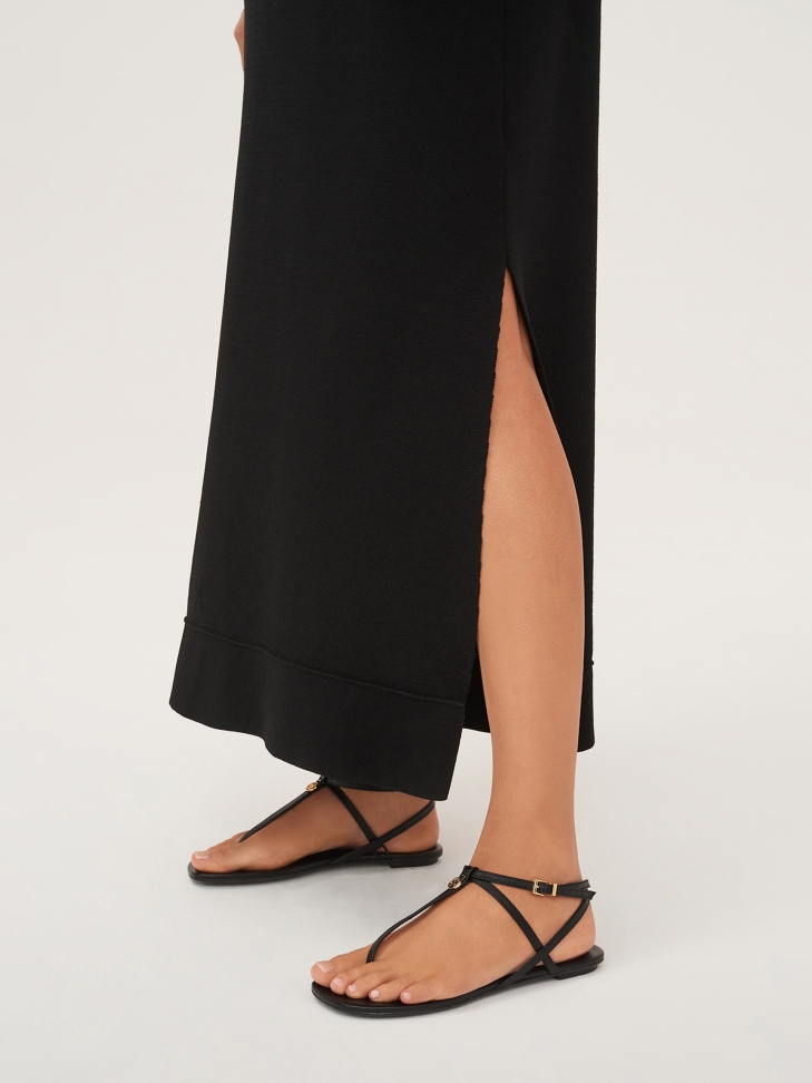 Ladies' black sandals