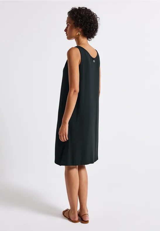 Kleid mit Knotendetail