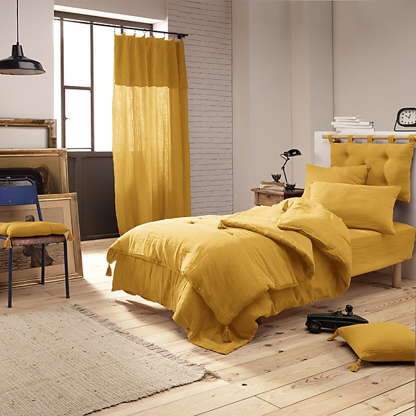 OUREA - Couvre-pied 150x150cm Capitonné Gaze de Coton Safran
