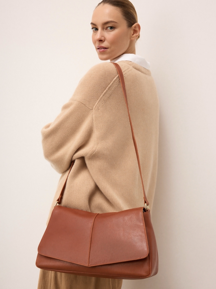Light brown leather shoulder bag