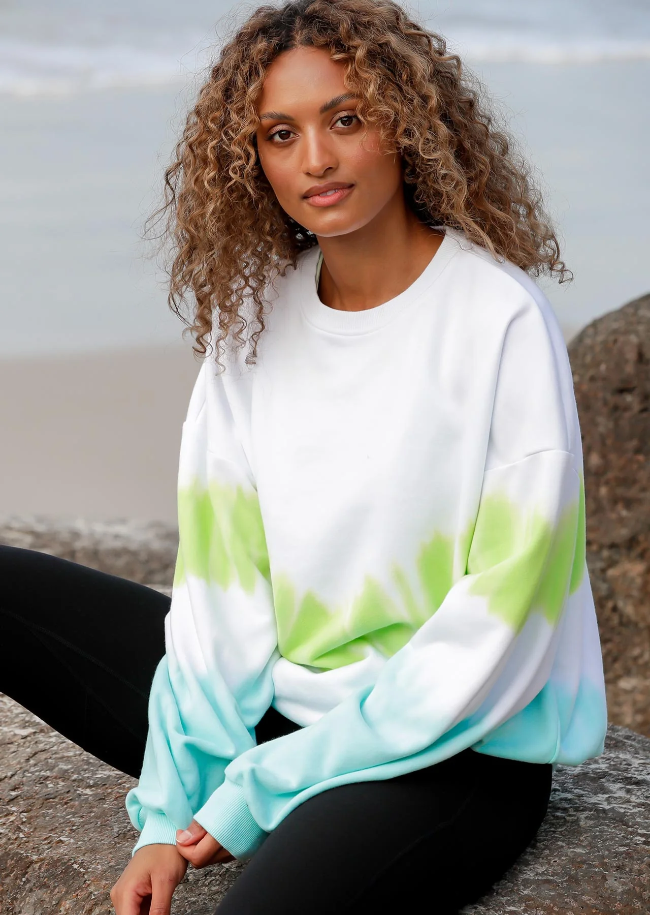 Kick Back Oversized Sweat