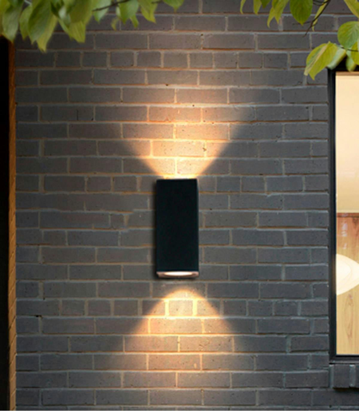 SNOOZY M - Applique extérieure en métal noir h.15 cm